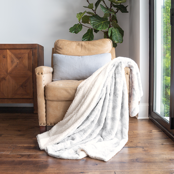 Faux Fur Tie Dye Throw Blanket - Light Gray